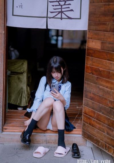 欧美美女直播吃血肠_4K在线观看高清